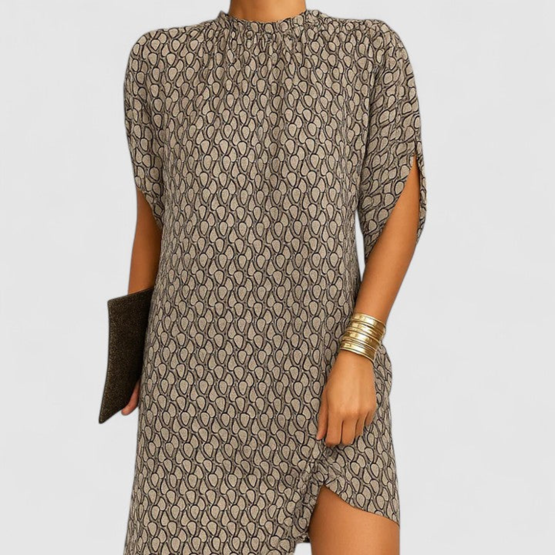 Amber | Minimalistische Mini Jurk Split-Mouw 4