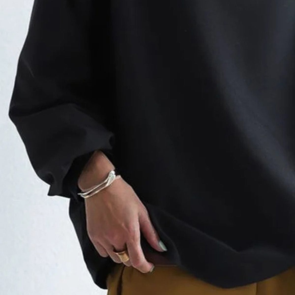 Angela | Oversized Dames Top met Trechterhals 7