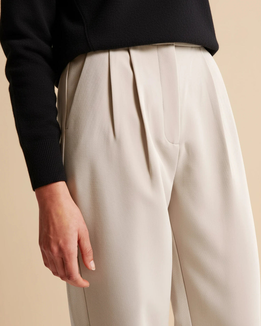Beige Damesbroek Hoge Taille | Geplooide Damesmode 2