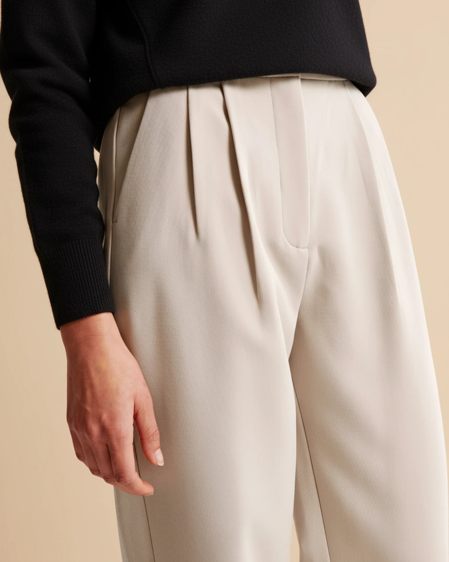 Beige Damesbroek Hoge Taille | Geplooide Damesmode 2