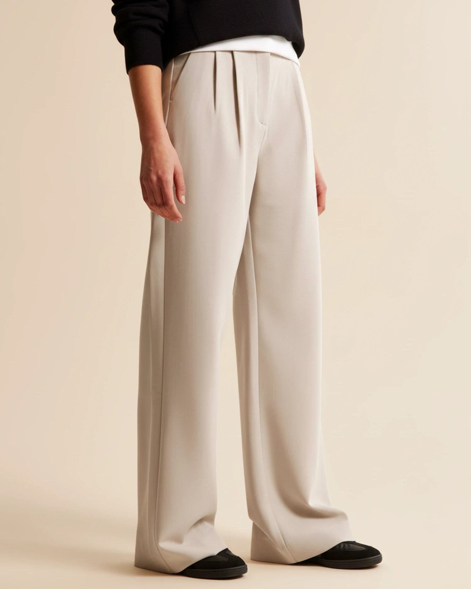 Beige Damesbroek Hoge Taille | Geplooide Damesmode 3
