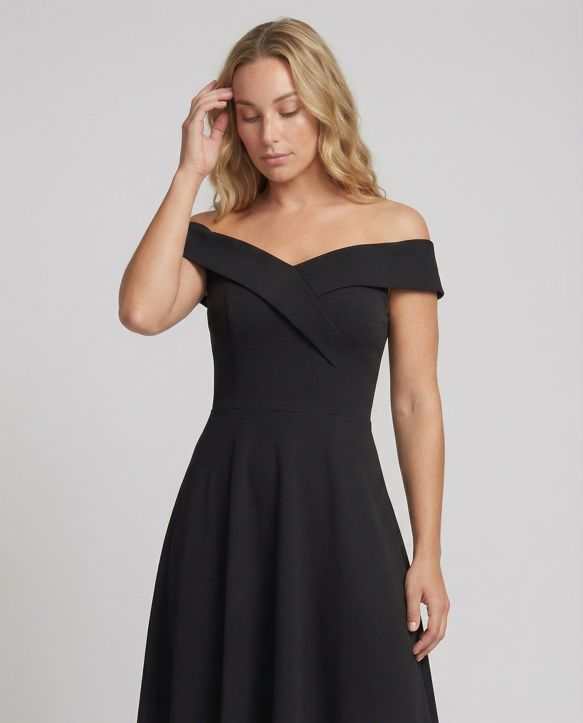 Luna | Aansluitende Avondjurk Off-Shoulder Lang 1