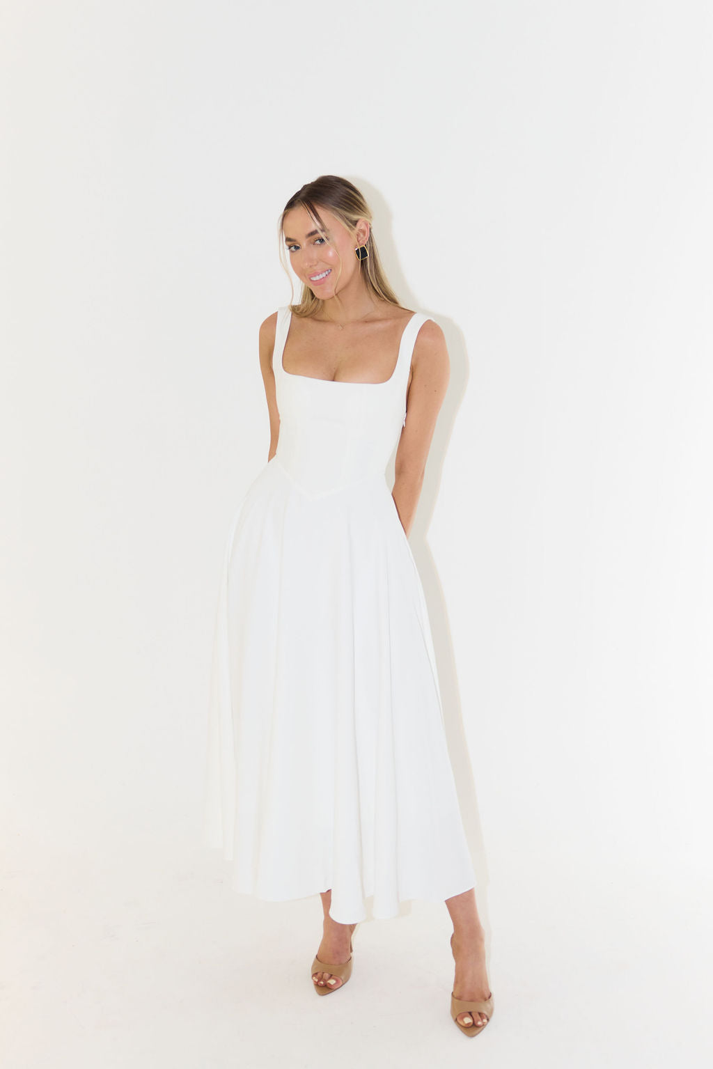 Luna | Dames Midi Jurk Elegante Vierkante Halslijn 1