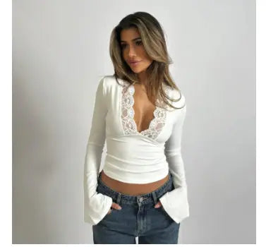 Roxana | Elegant Langarm T-shirt met Kant en V-hals 6