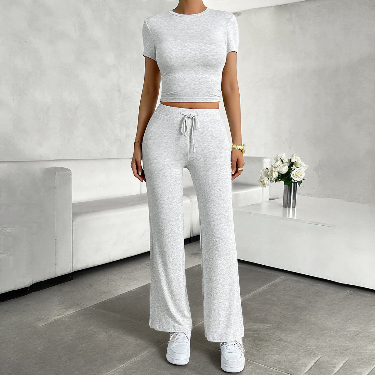 Roxanne | Cropped Tweedelige Damesset met Wijde Pijpen 3