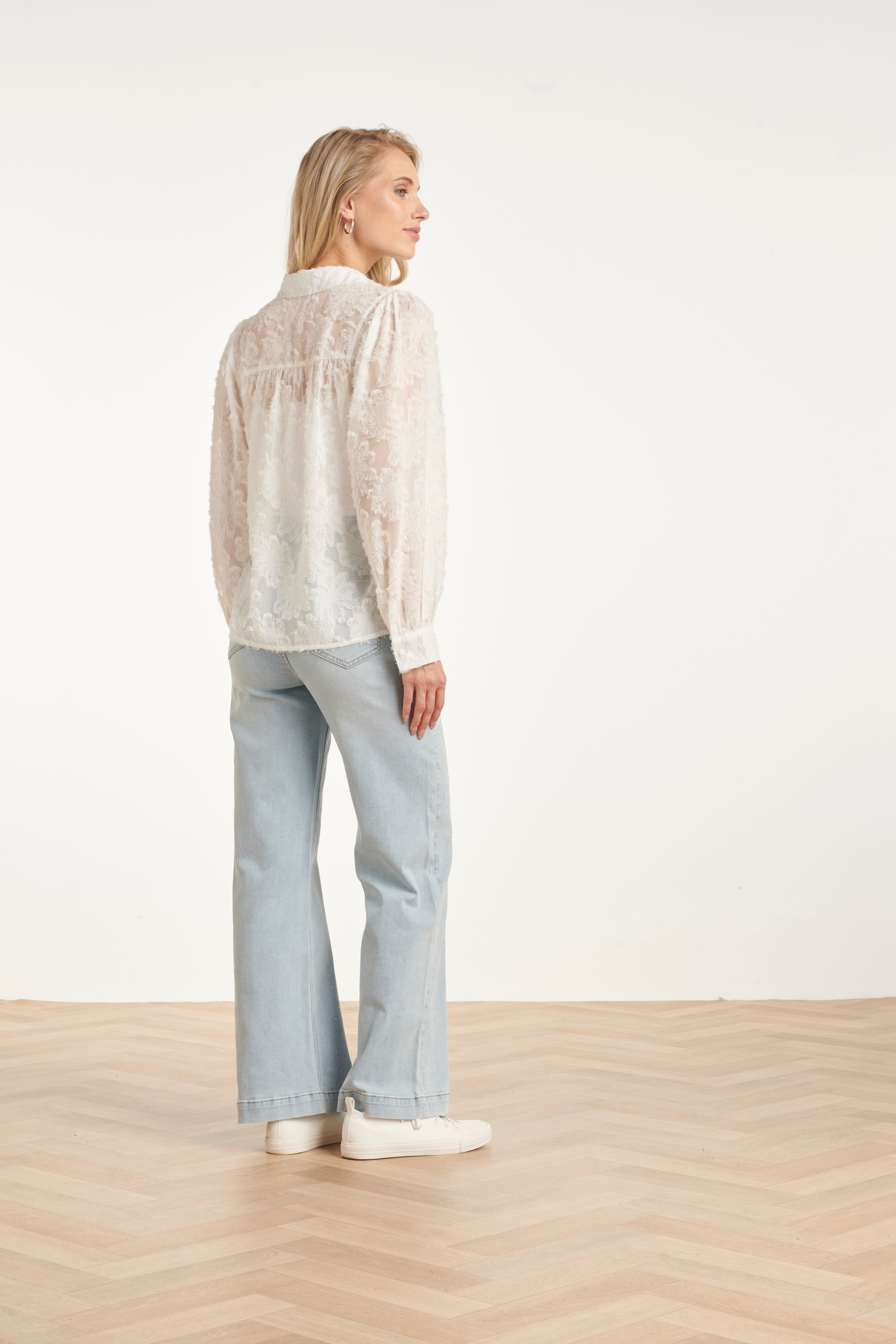 Witte Blouse Met Reliëfprint | Blouse Dames 4