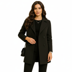 Zwarte jas witte achtergrond